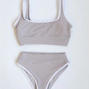 LainSnow Kiawah top and bottom - Dove